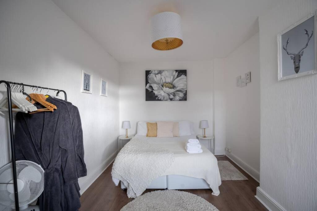 Phenix Central - Huge 3 Bed, Super Equipped Apartment. Cardiff Bagian luar foto