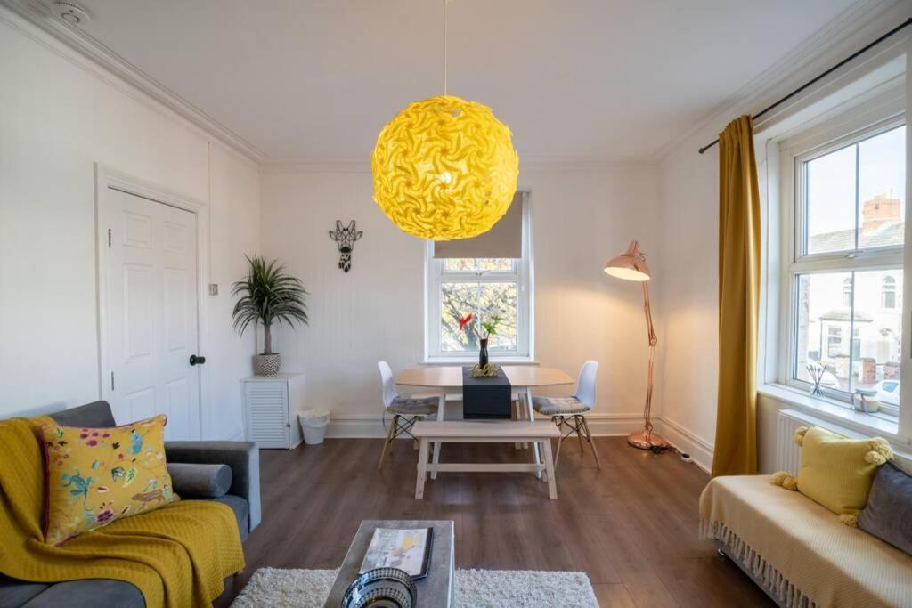 Phenix Central - Huge 3 Bed, Super Equipped Apartment. Cardiff Bagian luar foto