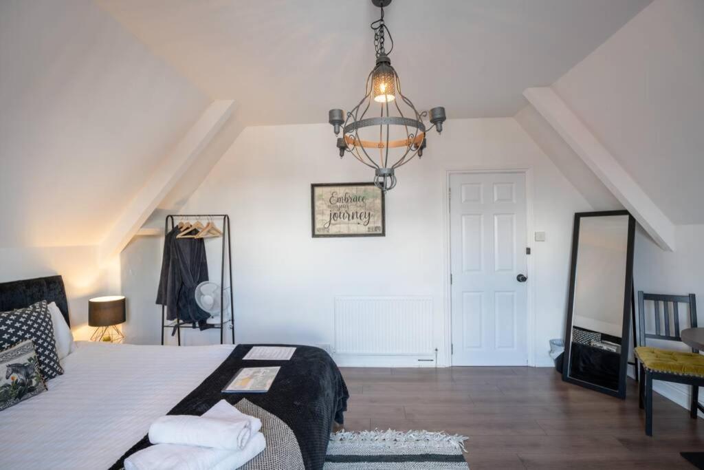 Phenix Central - Huge 3 Bed, Super Equipped Apartment. Cardiff Bagian luar foto